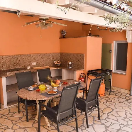 Kuca Za Odmor Antic - House Antic Σπίτι διακοπών